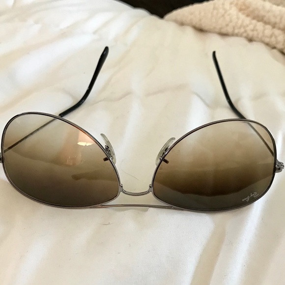 Authentic Ray-Ban Aviator Sunglasses, silver. - Picture 2 of 4